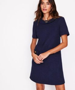 Jeromyhosten.shop0d50059a56 1