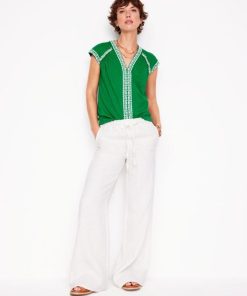 Jeromyhosten.shop0e402701a7 4