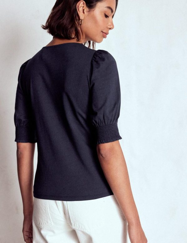 Jeromyhosten.shop1bb419f6f7 3