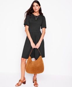 Jeromyhosten.shop372136f77d 4