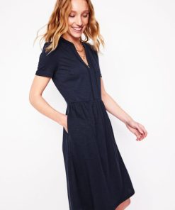 Jeromyhosten.shop5125f56761 1