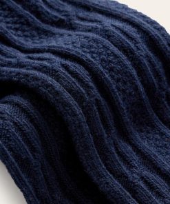 Jeromyhosten.shop5cba9274d5 3