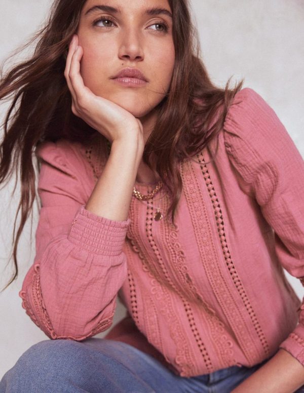 Jeromyhosten.shop5dd376c67f 1