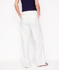 Jeromyhosten.shop632c9272a5 5