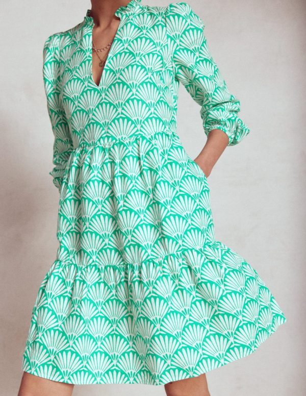 Jeromyhosten.shop84b42e01c6 4