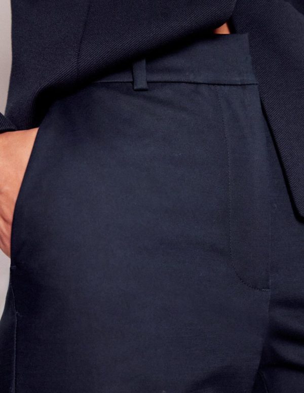 Jeromyhosten.shopc6f8eee83e 2