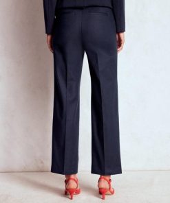 Jeromyhosten.shopc6f8eee83e 3