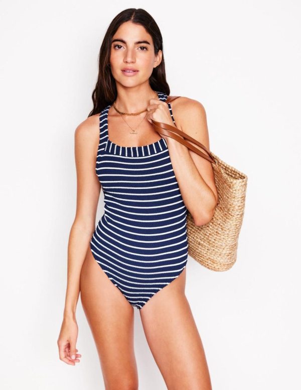 Jeromyhosten.shopd704466617 4