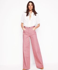 Jeromyhosten.shope53f35a9e6 1